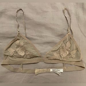 Aritzia bralette
